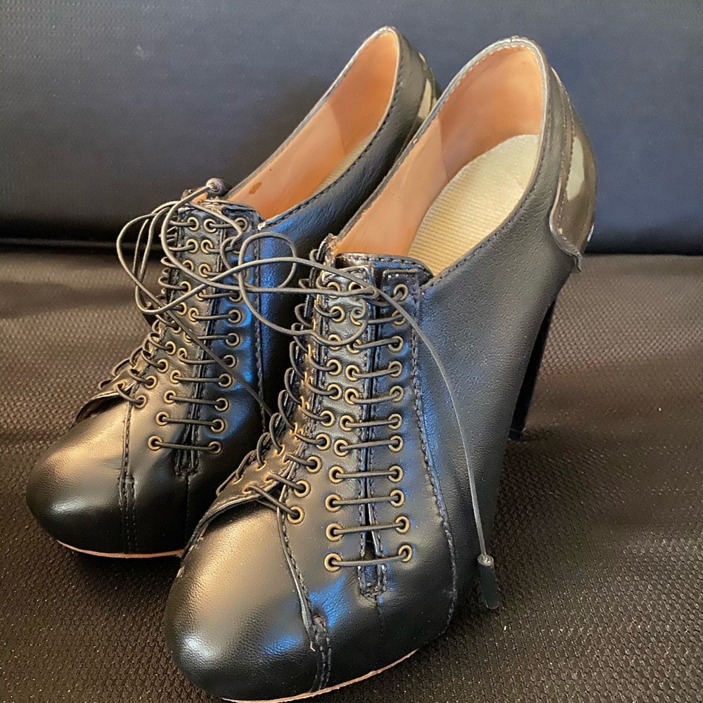 LAMB platform Heels black/gold